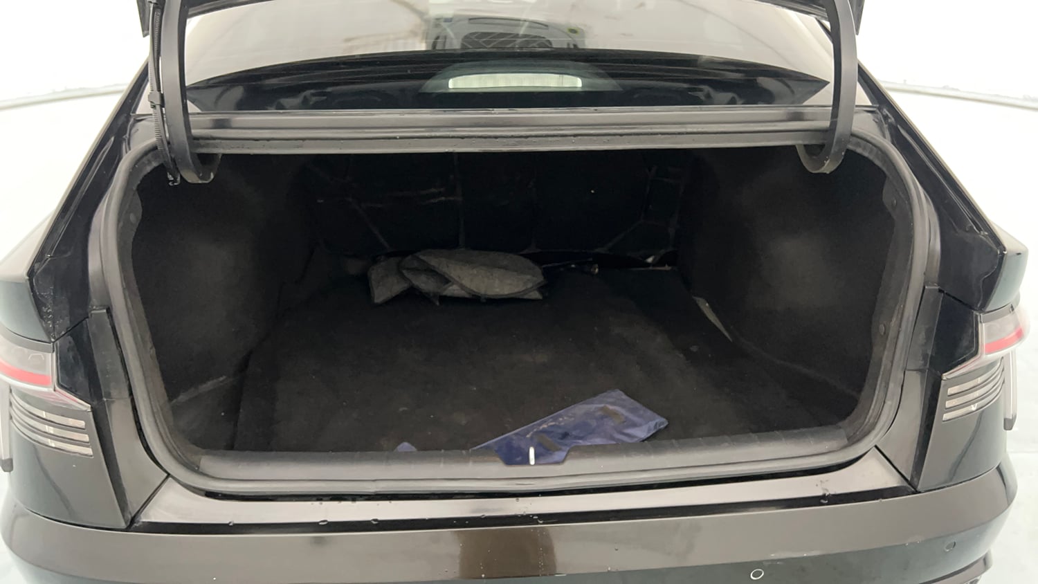 Used 2023 Hyundai Verna SX 1.5 Petrol MT Petrol Manual interior DICKY INSIDE VIEW