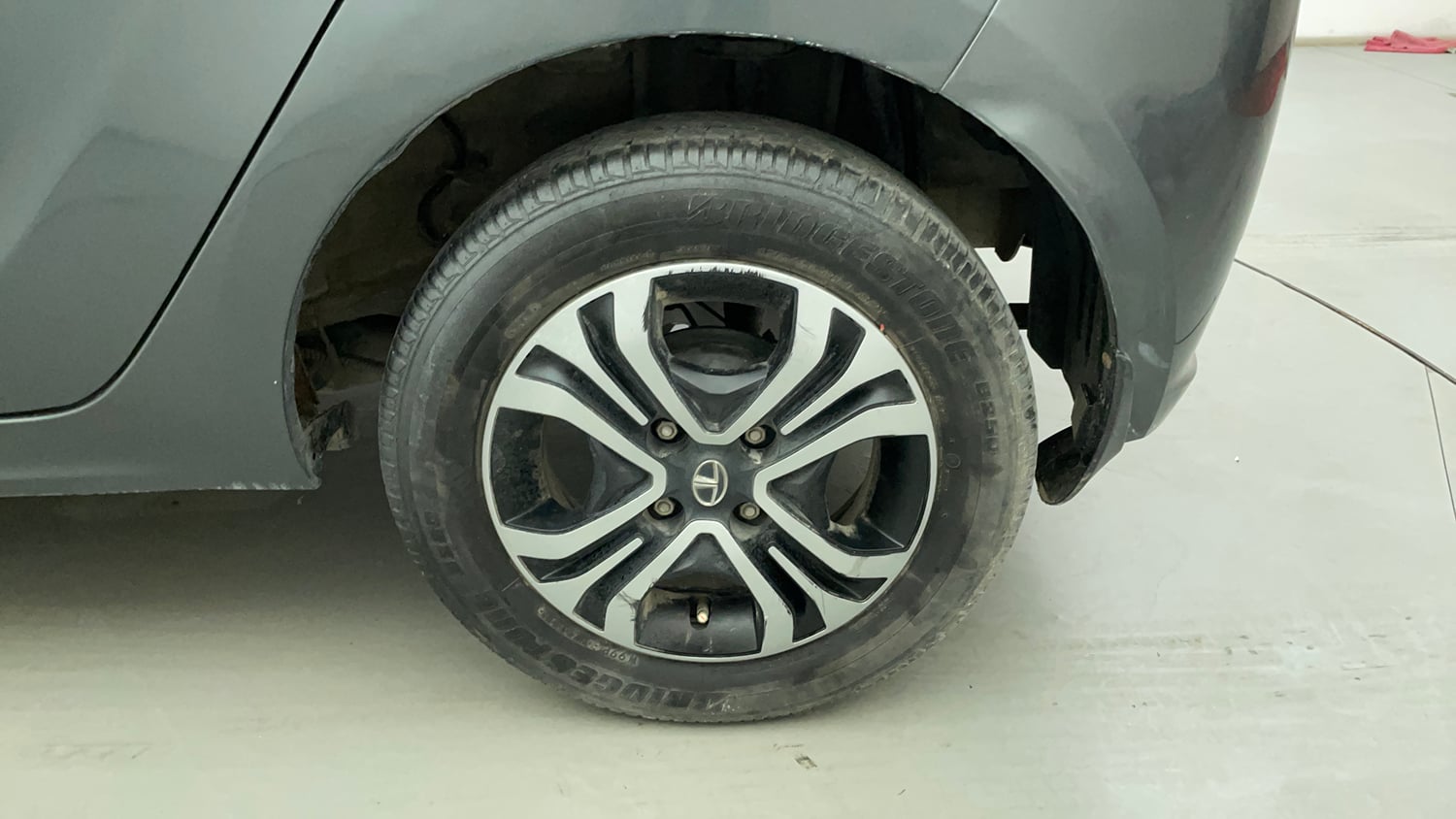 Used 2021 Tata Tiago XZ Petrol Manual tyres LEFT REAR TYRE RIM VIEW