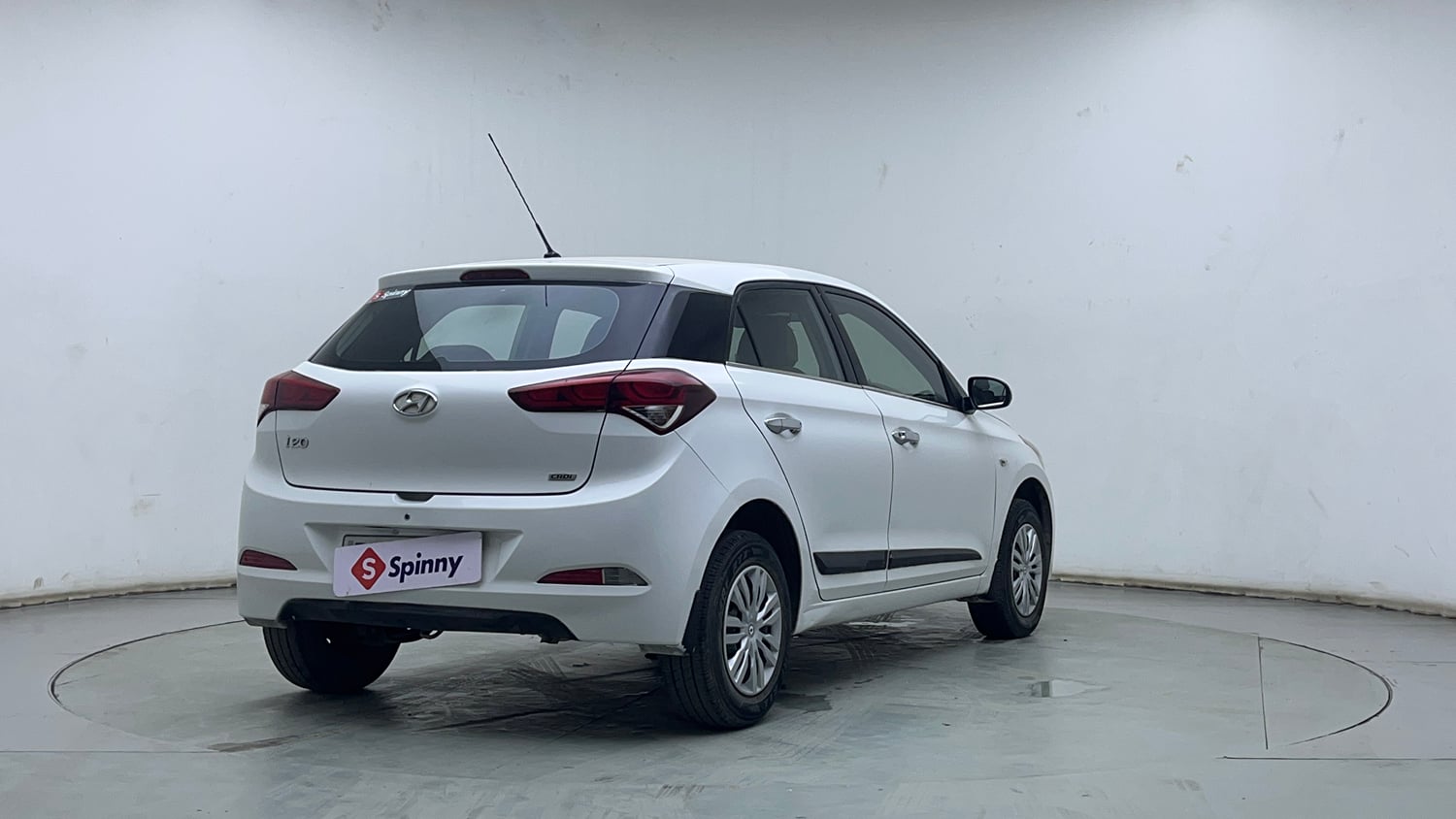 Used 2018 Hyundai Elite i20 Magna Executive 1.4 CRDI Diesel Manual exterior RIGHT REAR CORNER VIEW