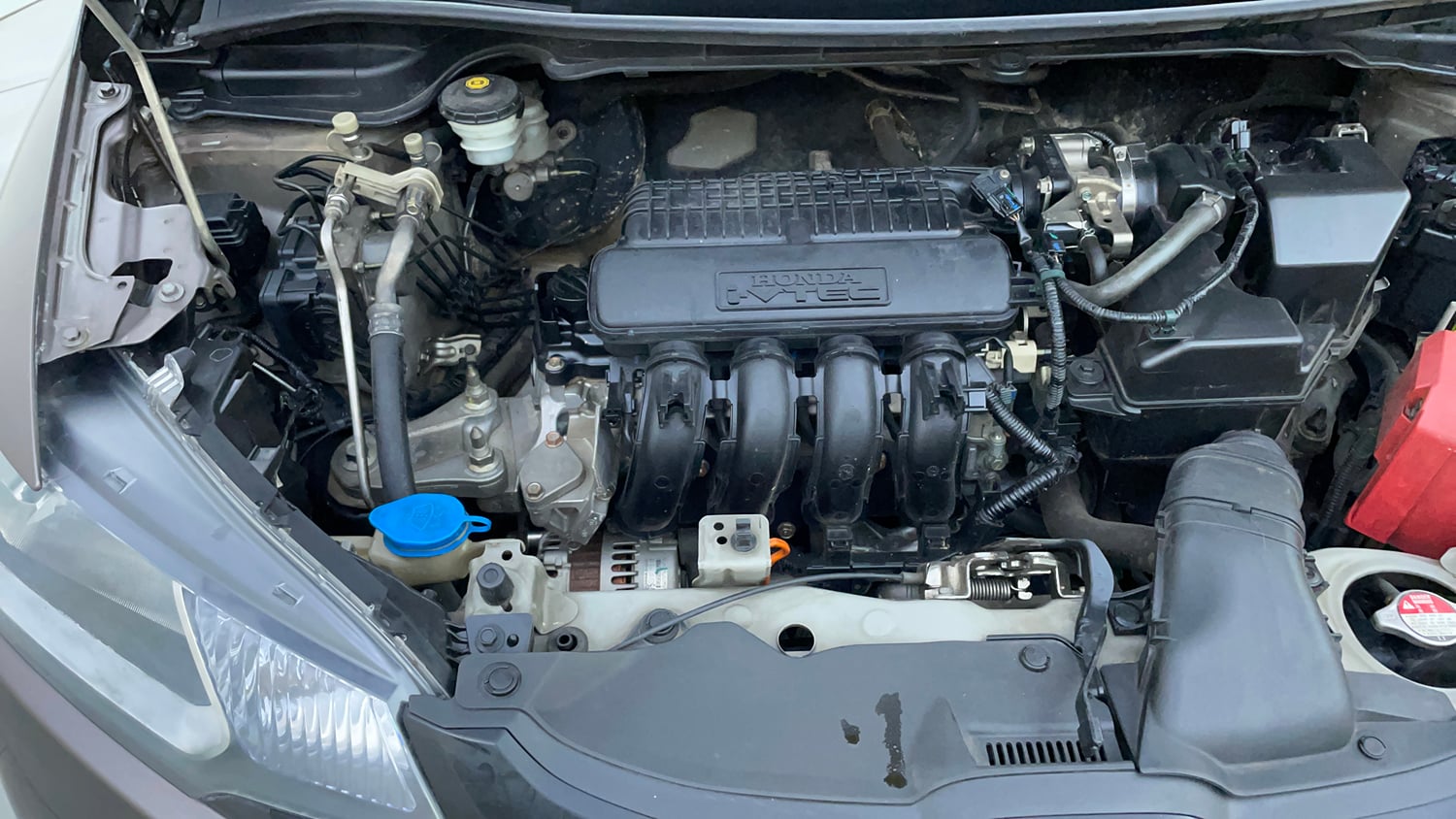 Used 2016 Honda Jazz V AT Petrol Petrol Automatic engine ENGINE RIGHT SIDE VIEW
