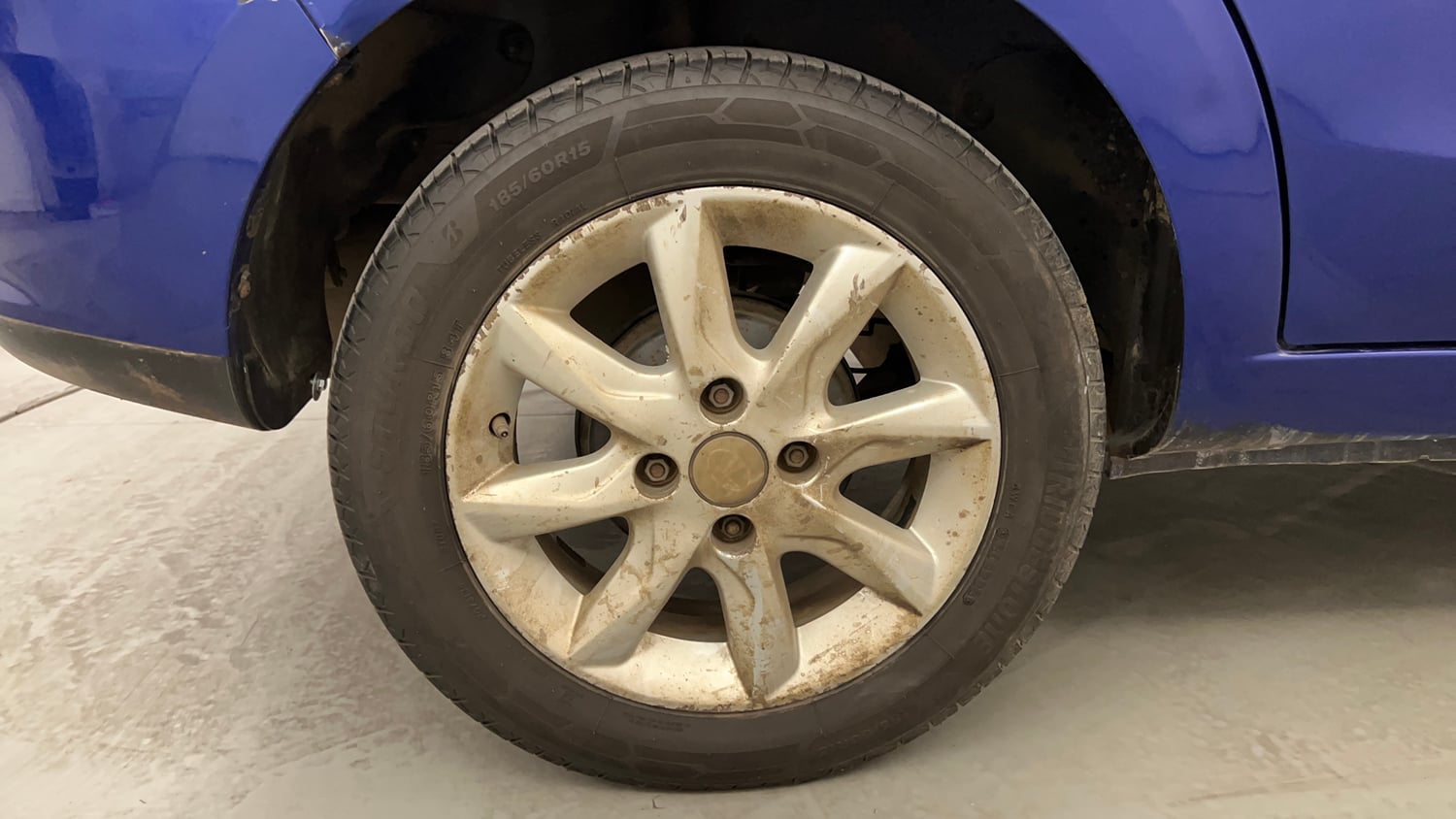 Used 2020 Tata Zest XT Petrol Petrol Manual tyres RIGHT REAR TYRE RIM VIEW