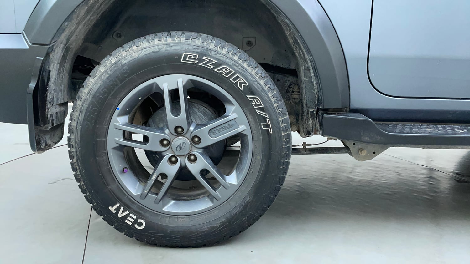 Used 2022 mahindra Thar LX Hard Top Petrol MT 4WD Petrol Manual tyres RIGHT REAR TYRE RIM VIEW