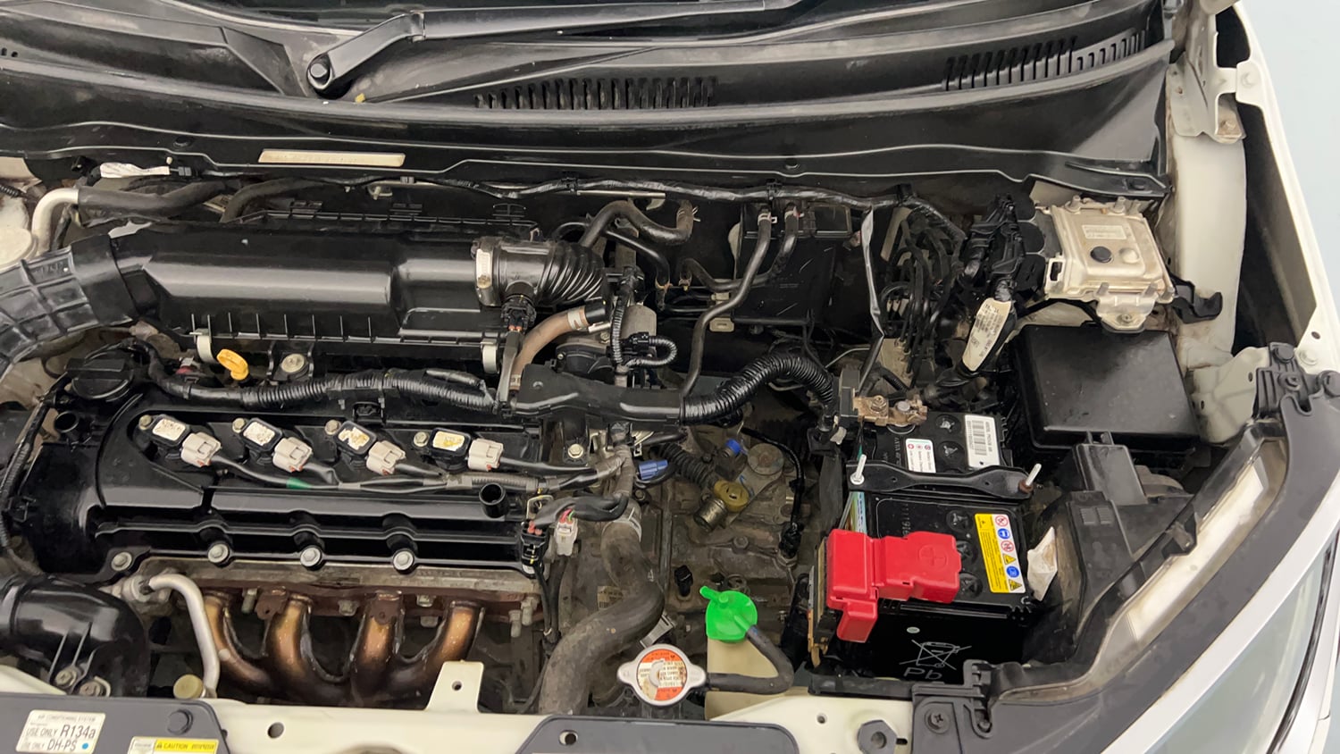 Used 2017 Maruti Suzuki Ignis Zeta 1.2 MT Petrol Manual engine ENGINE LEFT SIDE VIEW