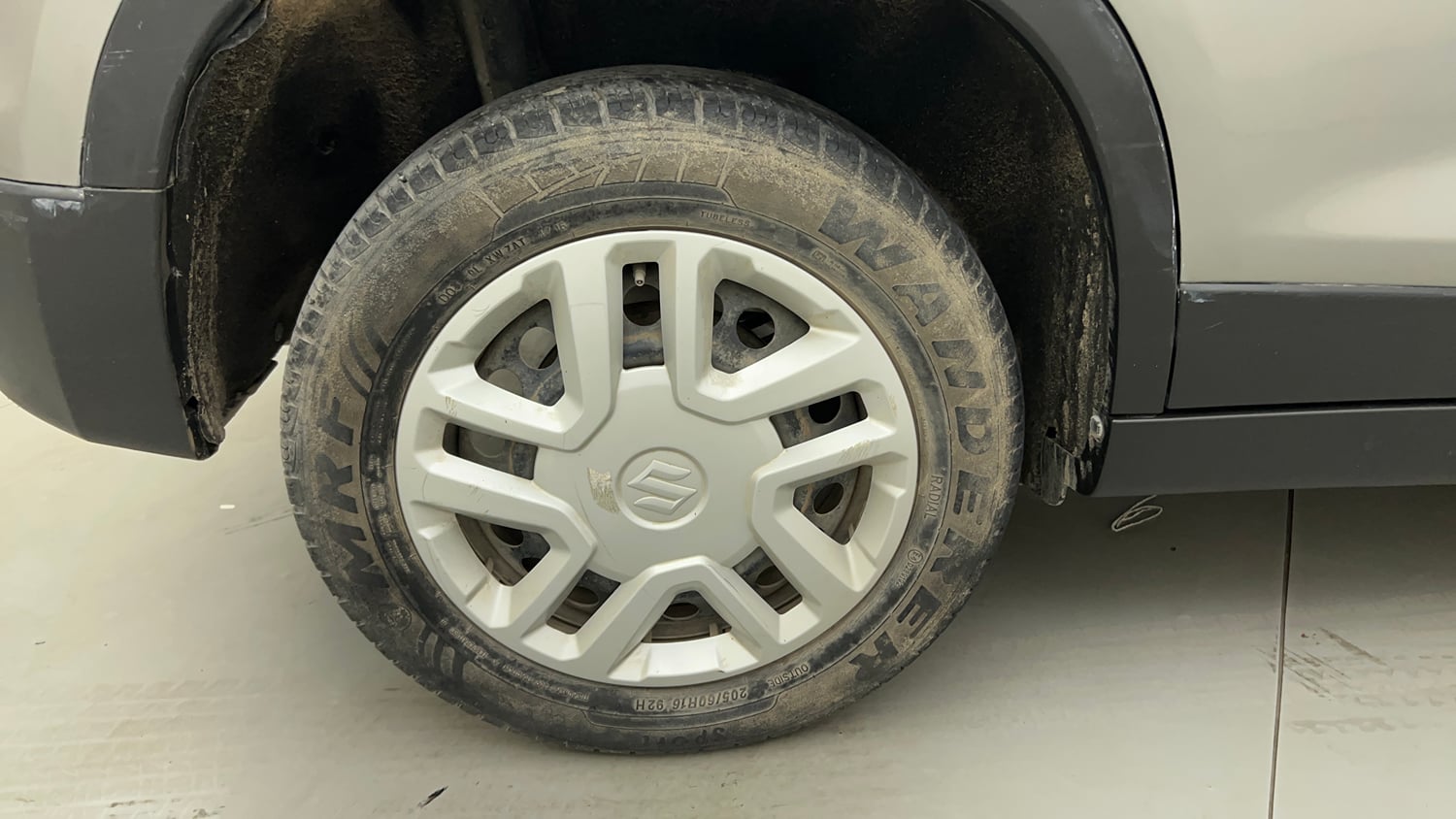 Used 2017 Maruti Suzuki Vitara Brezza [2016-2020] VDi Diesel Manual tyres RIGHT REAR TYRE RIM VIEW