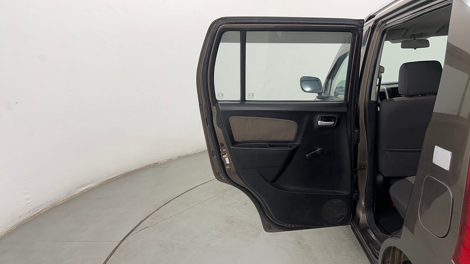 Used 2015 Maruti Suzuki Wagon R LXI CNG Cng Manual interior LEFT REAR DOOR OPEN VIEW