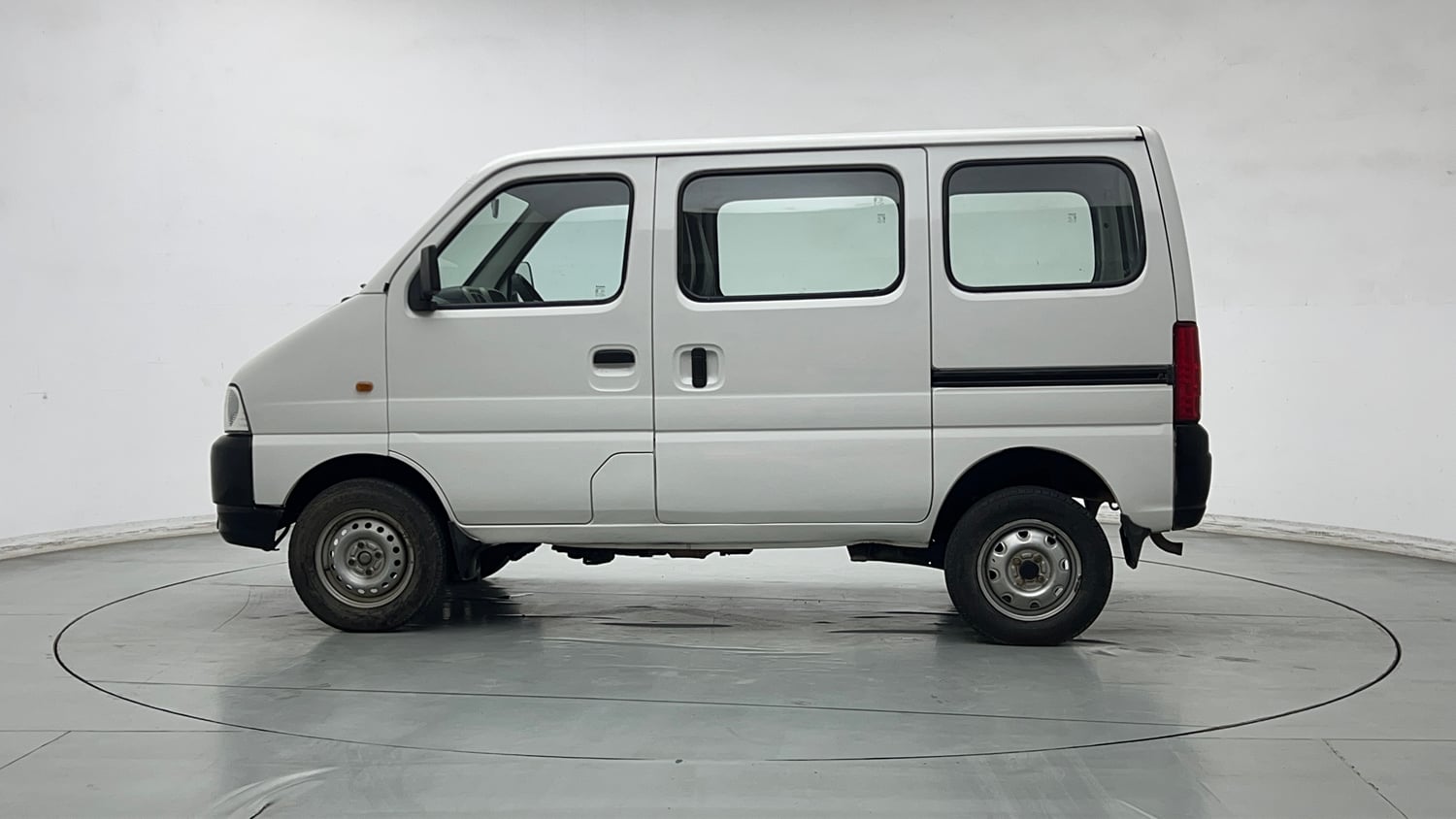 Used 2022 Maruti Suzuki Eeco 5 STR AC (O) Petrol Manual exterior LEFT SIDE VIEW