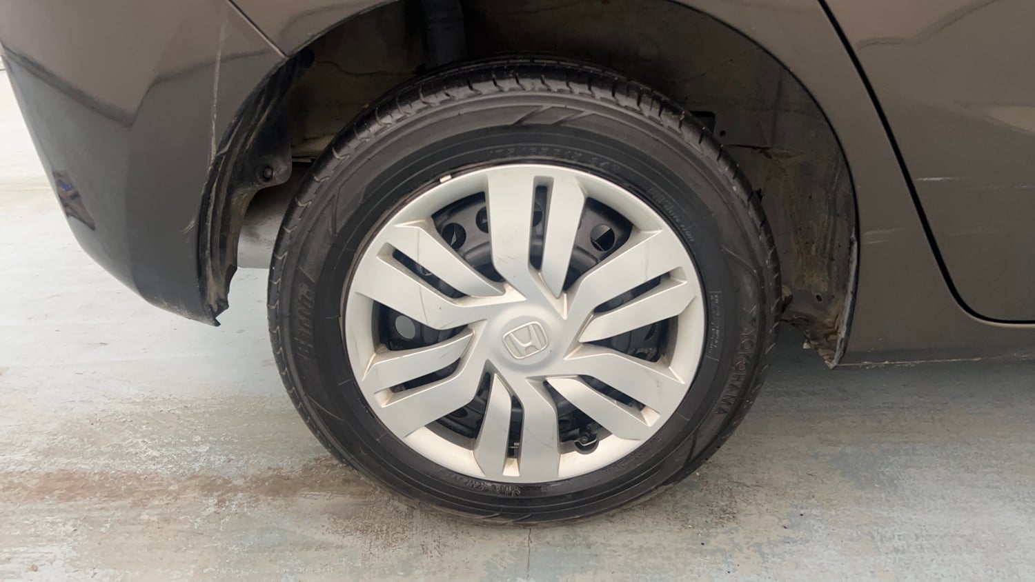 Used 2018 Honda Jazz SV Petrol Petrol Manual tyres RIGHT REAR TYRE RIM VIEW