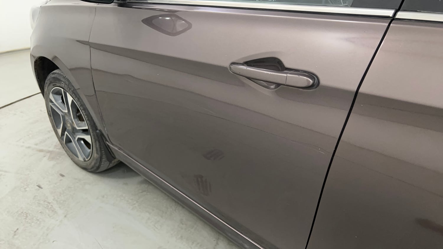 Used 2018 Tata Tigor Revotron XZA Petrol Automatic dents MINOR SCRATCH