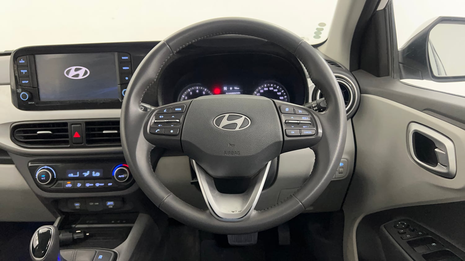 Used 2024 Hyundai Grand i10 Nios Asta 1.2 Kappa AMT Petrol Automatic interior STEERING VIEW