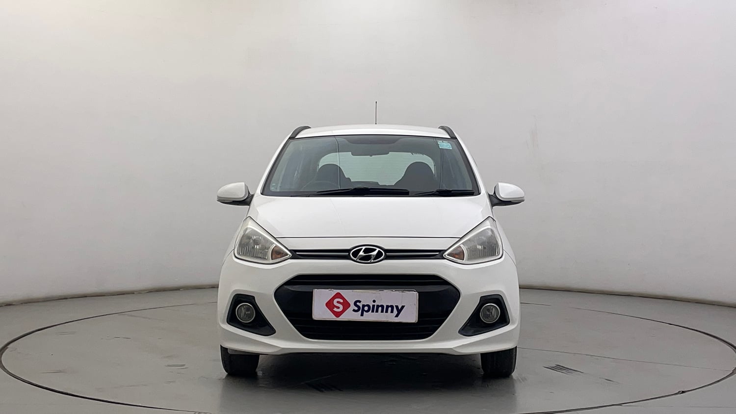 Used 2016 Hyundai Grand i10 Asta 1.2 Kappa VTVT Petrol Manual exterior FRONT VIEW