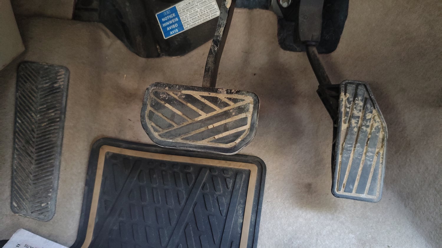Used 2020 Maruti Suzuki Dzire VXi AMT Petrol Automatic interior PEDALS VIEW