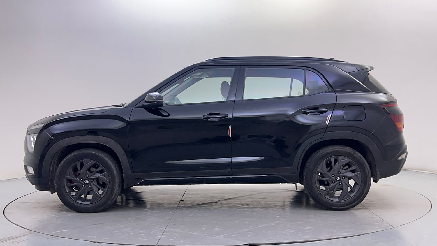 Used 2023 Hyundai Creta SX (O) 1.5 Petrol IVT Knight Petrol Automatic exterior LEFT SIDE VIEW