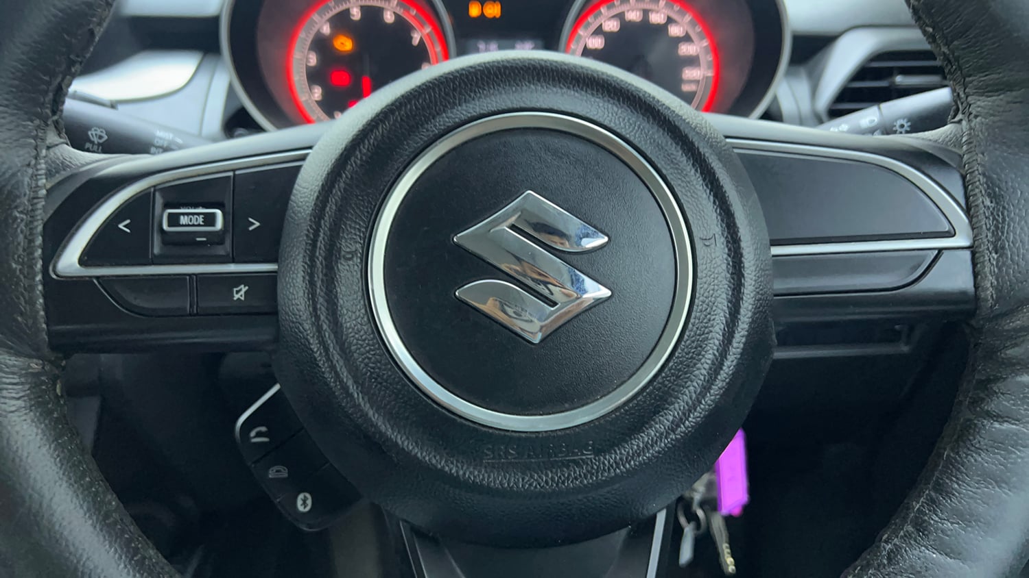 Used 2019 Maruti Suzuki Swift VXi AMT Petrol Automatic top_features Airbags