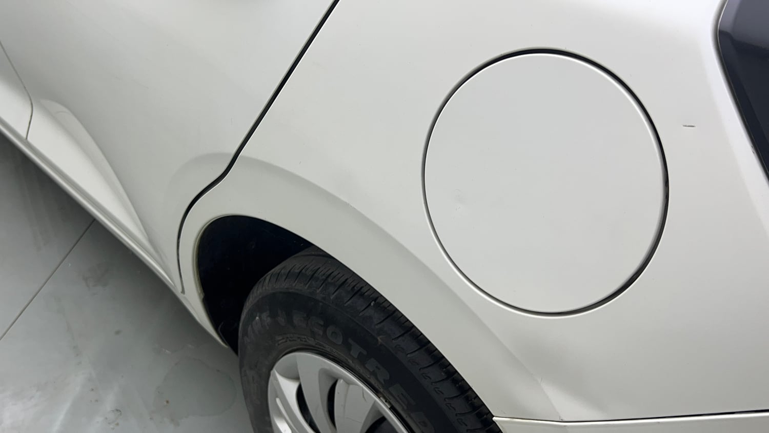 Used 2024 Maruti Suzuki Swift VXi (O) AMT Petrol Automatic dents MINOR SCRATCH