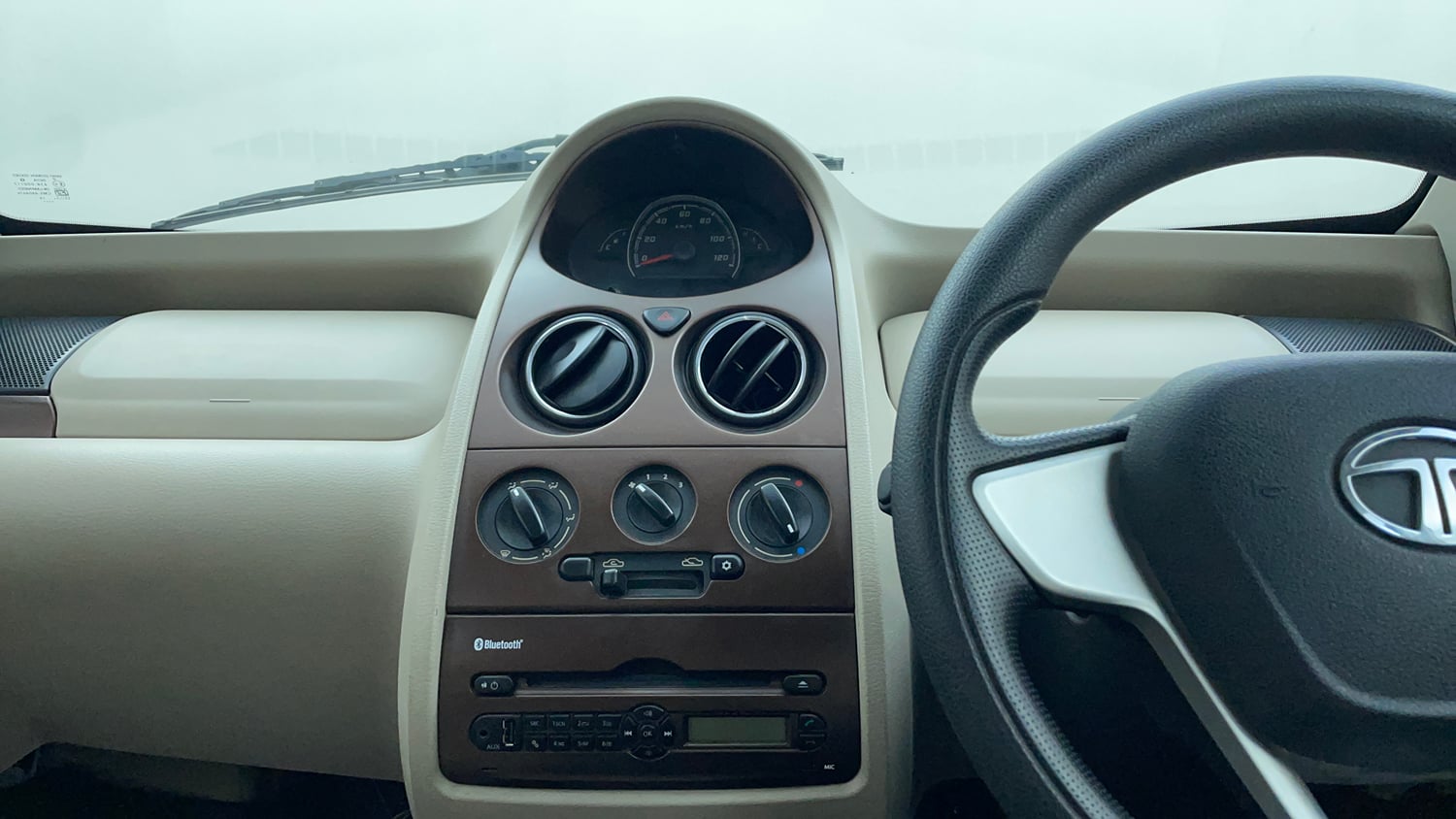 Used 2015 Tata Nano Twist XTA Petrol Automatic interior MUSIC SYSTEM & AC CONTROL VIEW
