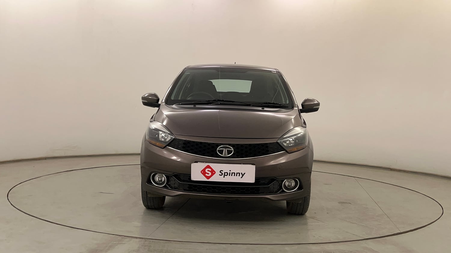 Used 2018 Tata Tigor Revotron XZA Petrol Automatic exterior FRONT VIEW