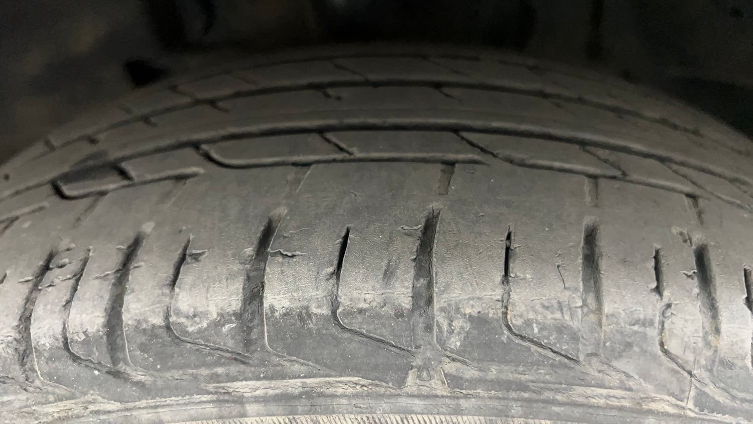 Used 2024 Tata Nexon Fearless S 1.5 Revotorq Diesel 6MT DT Diesel Manual tyres LEFT FRONT TYRE TREAD VIEW