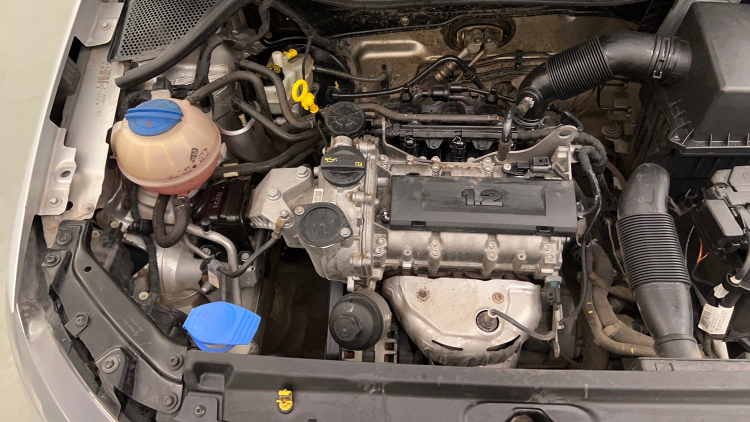 Used 2018 Volkswagen Ameo Comfortline 1.2L (P) Petrol Manual engine ENGINE RIGHT SIDE VIEW
