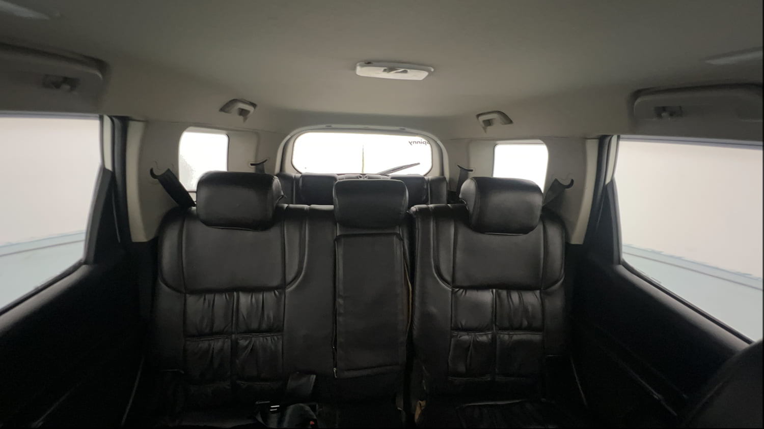 Used 2018 Mahindra XUV500 W7 AT Diesel Automatic interior REAR SEAT CONDITION VIEW