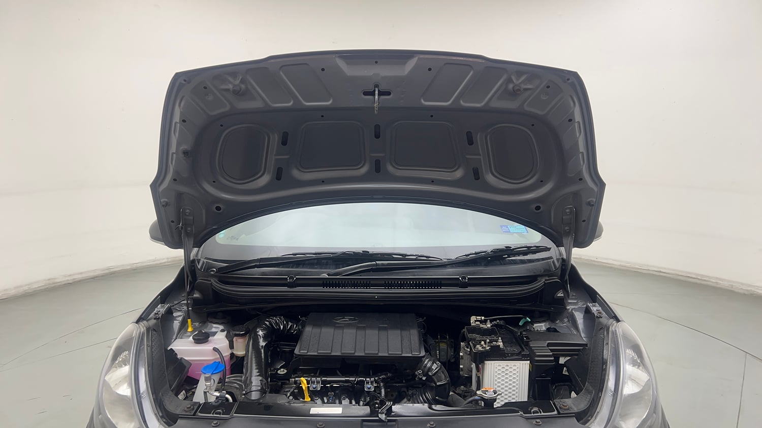 Used 2023 Hyundai Aura SX 1.2 Petrol Petrol Manual engine ENGINE & BONNET OPEN FRONT VIEW