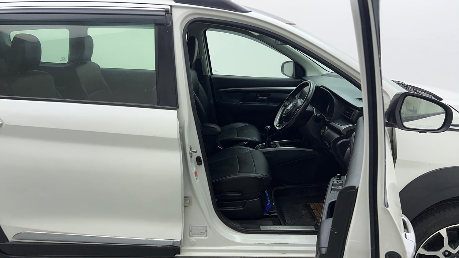 Used 2022 Maruti Suzuki XL6 Alpha Plus MT Petrol Petrol Manual interior RIGHT SIDE FRONT DOOR CABIN VIEW