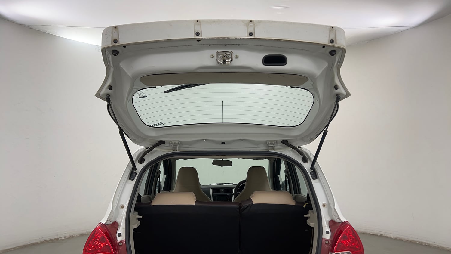 Used 2019 Maruti Suzuki Celerio ZXi AMT Petrol Automatic interior DICKY DOOR OPEN VIEW