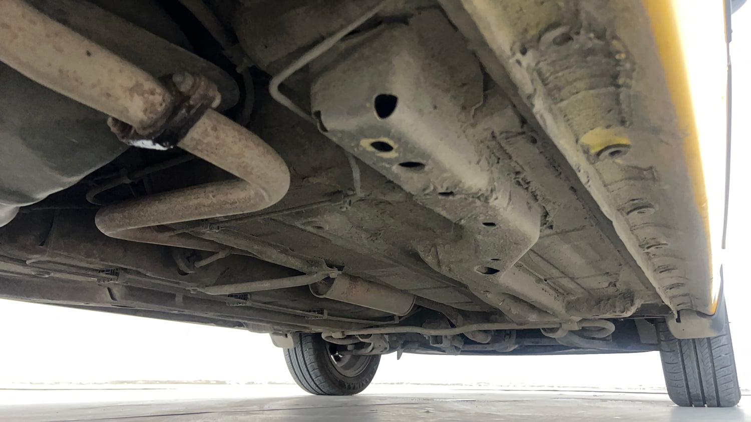 Used 2020 Tata Tiago XZA Plus Petrol Automatic extra REAR RIGHT UNDERBODY VIEW