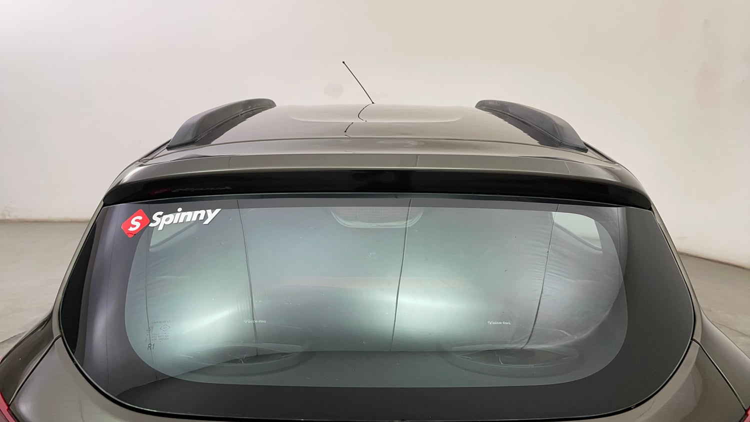 Used 2020 Renault Kwid RXT Petrol Manual exterior BACK WINDSHIELD VIEW