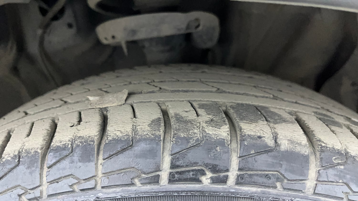 Used 2021 Hyundai Creta SX (O) 1.5 Petrol IVT Petrol Automatic tyres RIGHT FRONT TYRE TREAD VIEW
