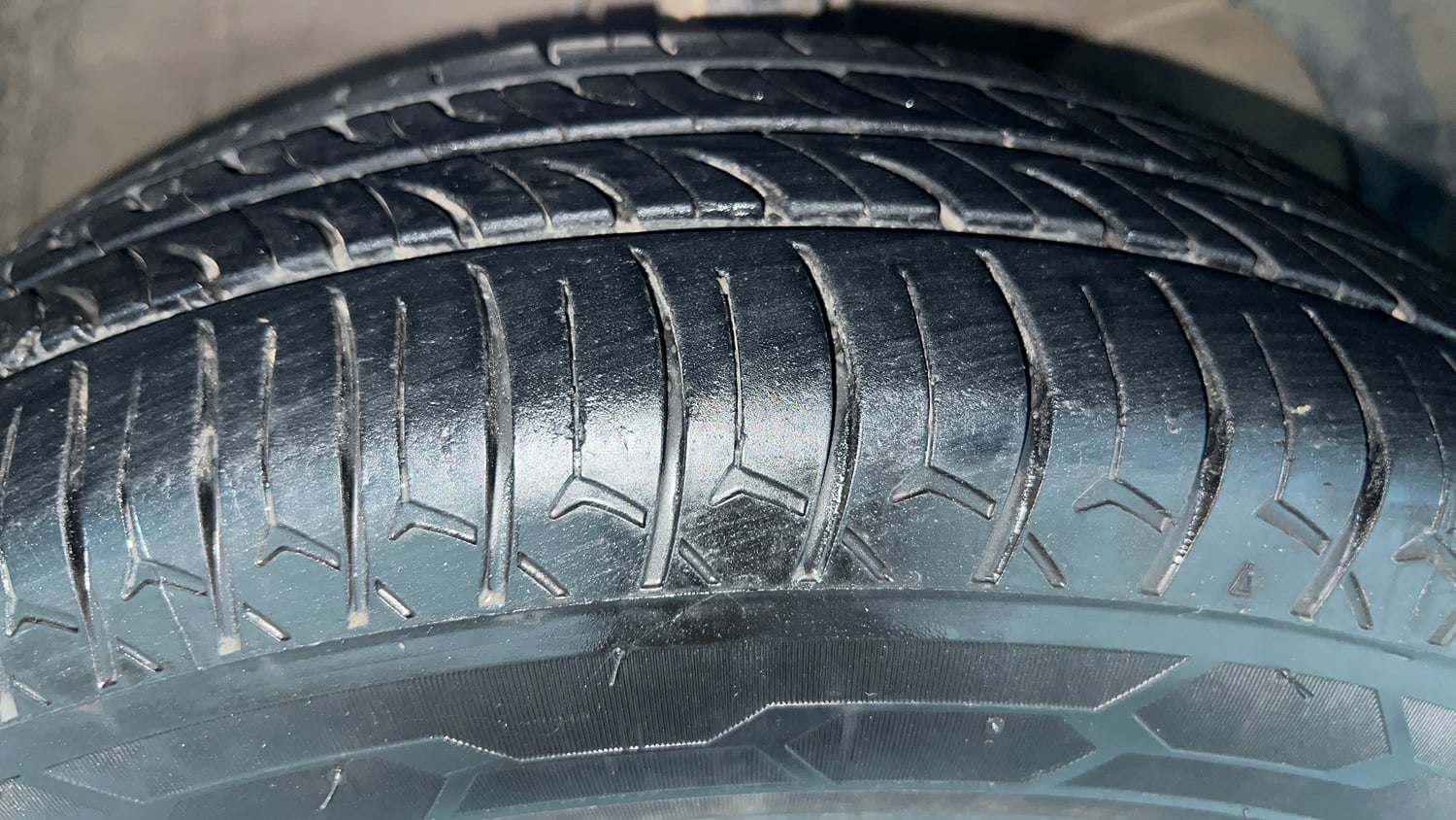 Used 2020 Maruti Suzuki Swift VXi Petrol Manual tyres RIGHT FRONT TYRE TREAD VIEW