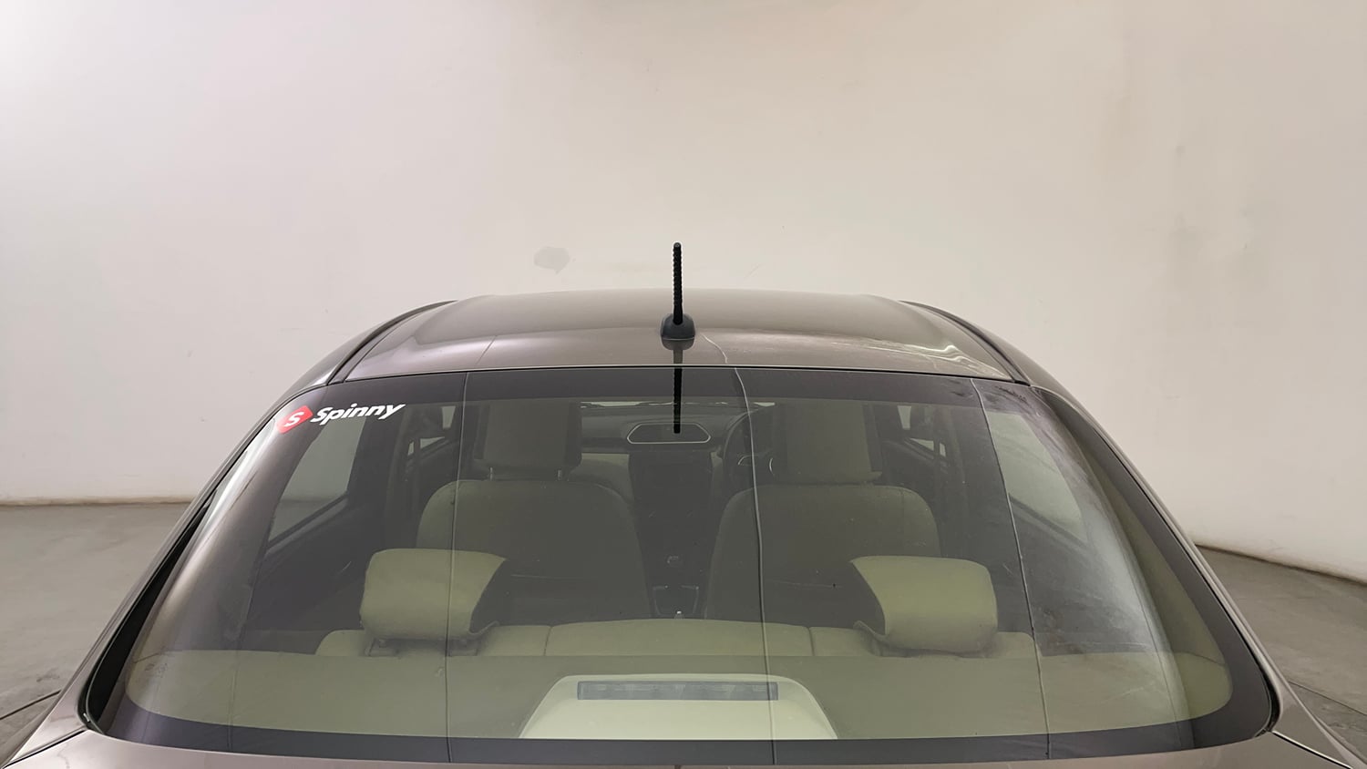 Used 2019 Maruti Suzuki Dzire VXi Petrol Manual exterior BACK WINDSHIELD VIEW