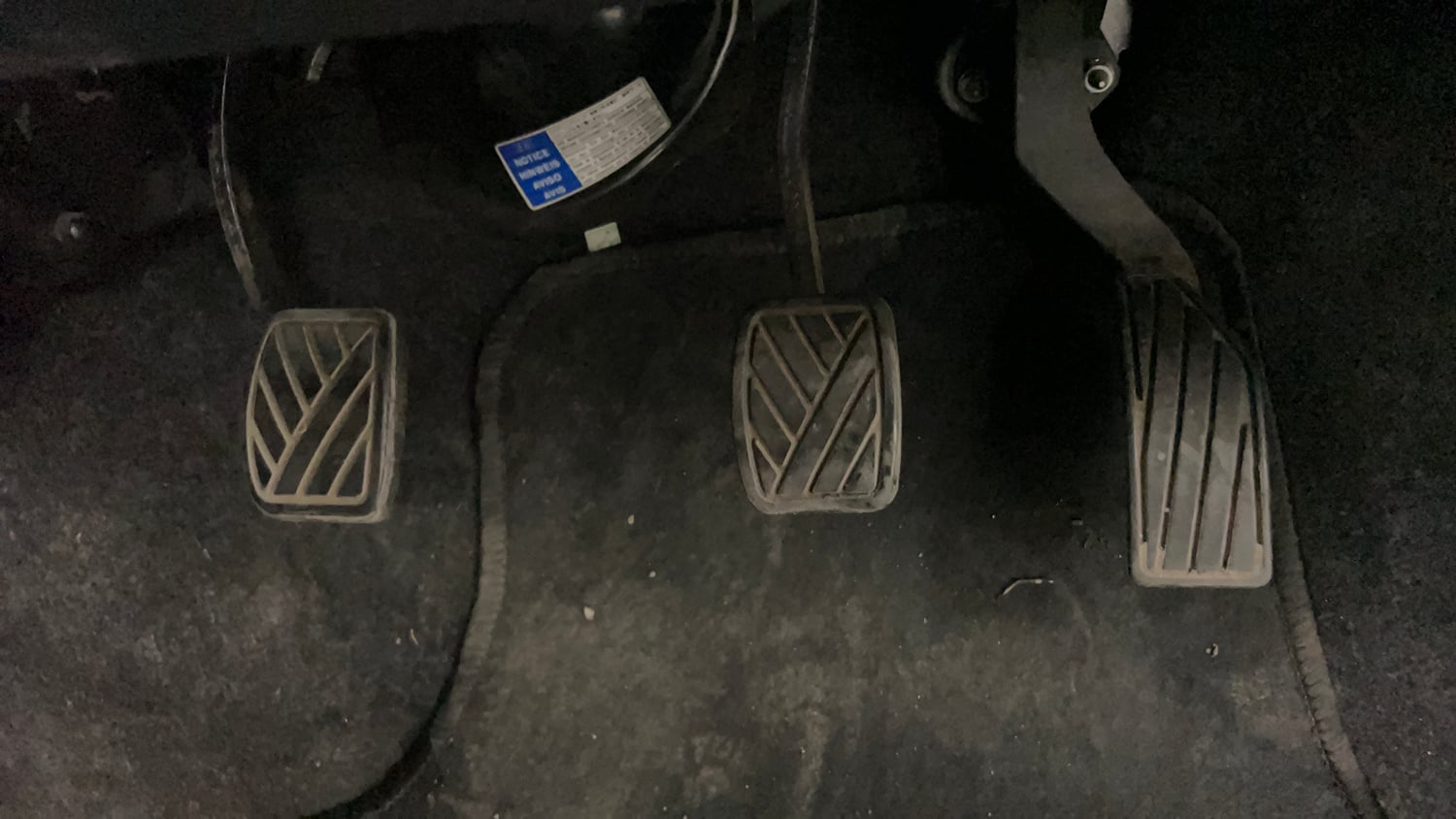 Used 2015 Maruti Suzuki Ritz Zxi BS-IV Petrol Manual interior PEDALS VIEW