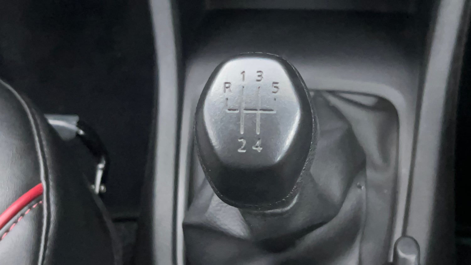 Used 2026 Nissan Gravite Acenta MT Petrol Manual interior GEAR  KNOB VIEW