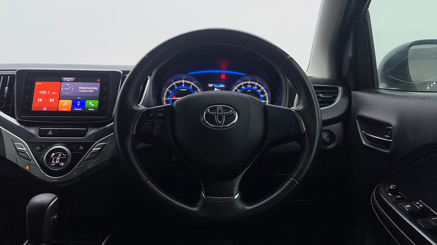 Used 2019 Toyota Glanza V CVT Petrol Automatic interior STEERING VIEW