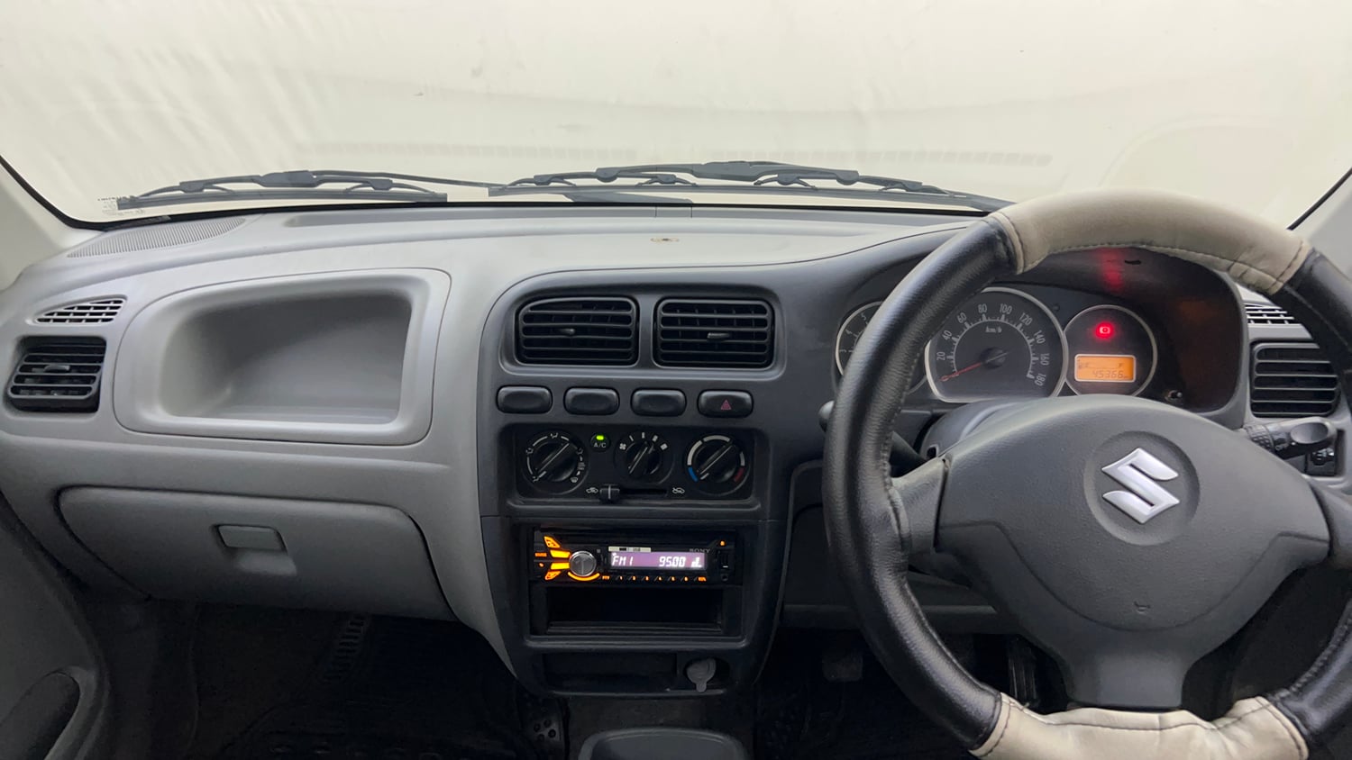 Used 2013 Maruti Suzuki Alto K10 VXi Petrol Manual interior MUSIC SYSTEM & AC CONTROL VIEW