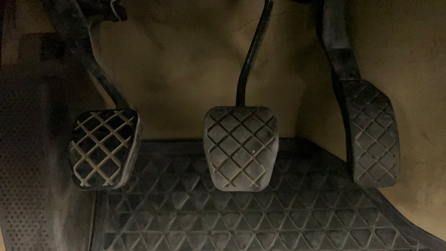 Used 2018 Volkswagen Ameo Comfortline 1.2L (P) Petrol Manual interior PEDALS VIEW