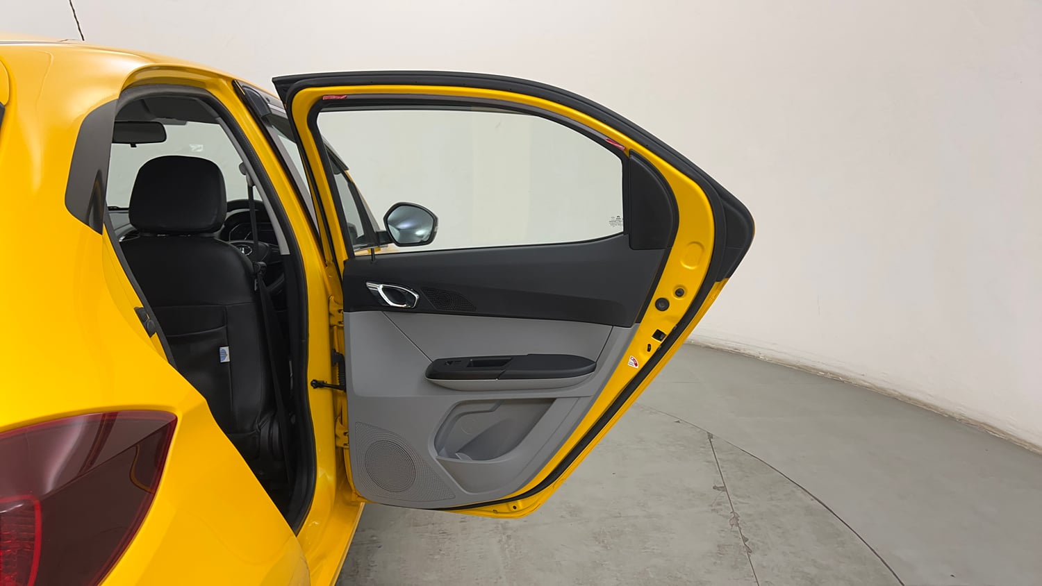 Used 2020 Tata Tiago XZA Plus Petrol Automatic interior RIGHT REAR DOOR OPEN VIEW