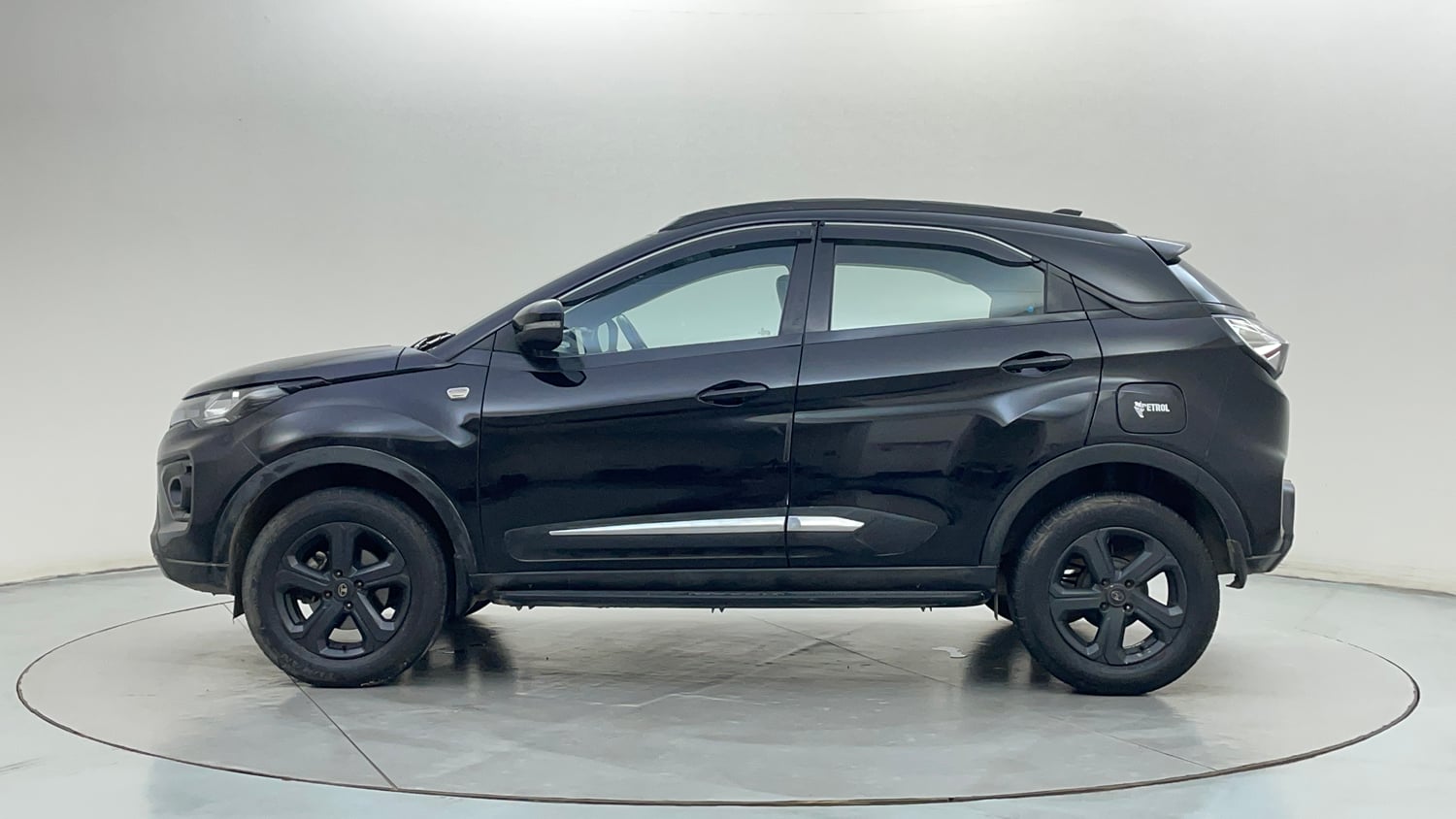 Used 2022 Tata Nexon XZA Plus (Premium) Dark Edition Petrol Automatic exterior LEFT SIDE VIEW