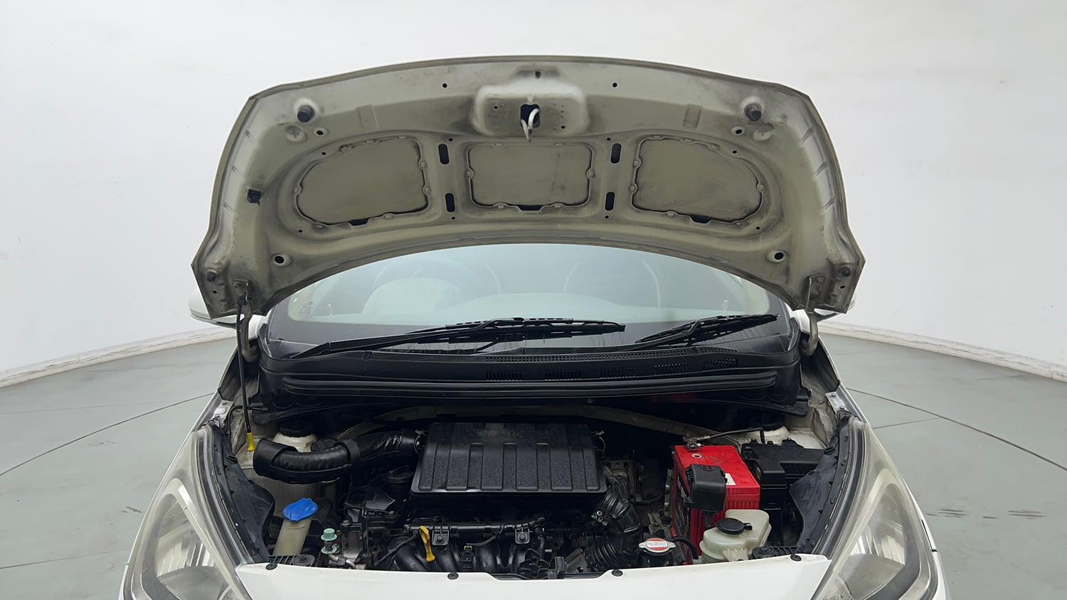 Used 2016 Hyundai Xcent S 1.2 Petrol Manual engine ENGINE & BONNET OPEN FRONT VIEW