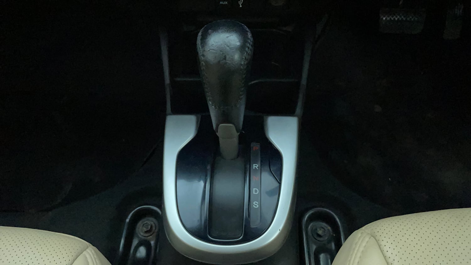 Used 2016 Honda Jazz V AT Petrol Petrol Automatic interior GEAR  KNOB VIEW