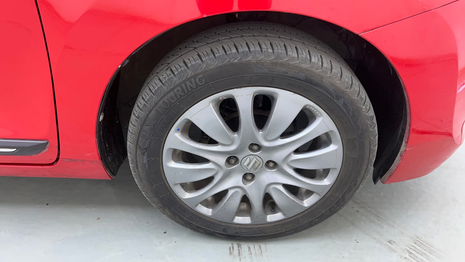 Used 2018 Maruti Suzuki Baleno Alpha 1.2 AT Petrol Automatic tyres RIGHT FRONT TYRE RIM VIEW