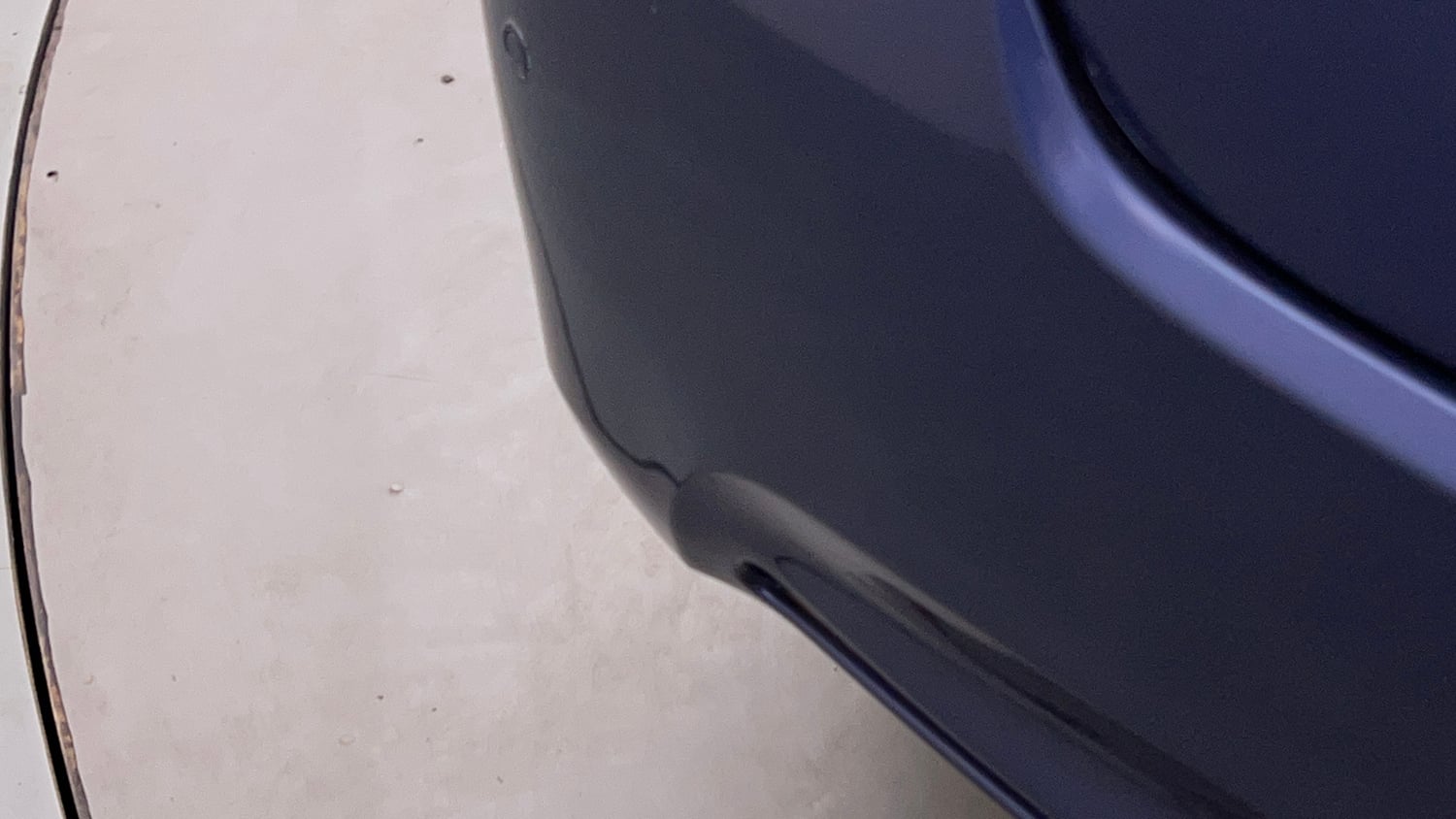 Used 2017 Maruti Suzuki Dzire VXi AMT Petrol Automatic dents MINOR SCRATCH