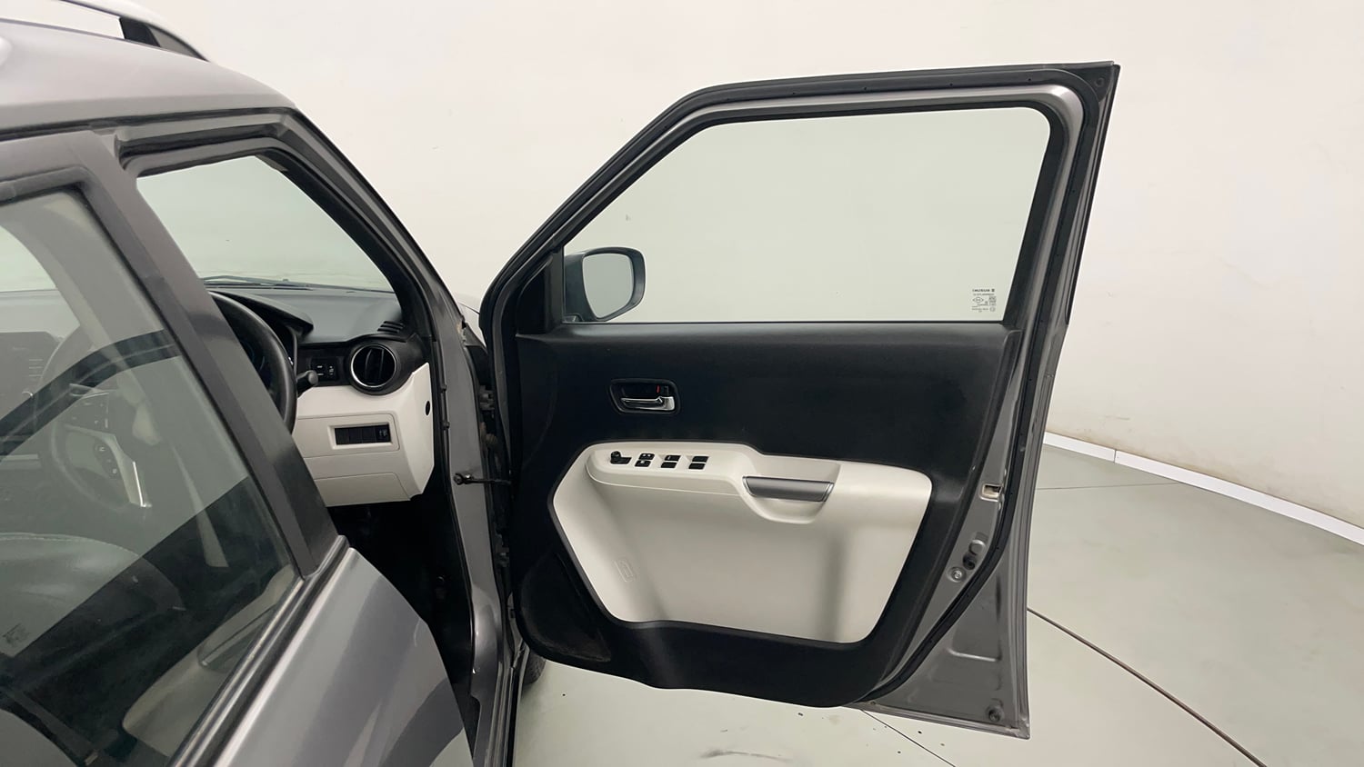 Used 2022 Maruti Suzuki Ignis Delta 1.2 MT Petrol Manual interior RIGHT FRONT DOOR OPEN VIEW