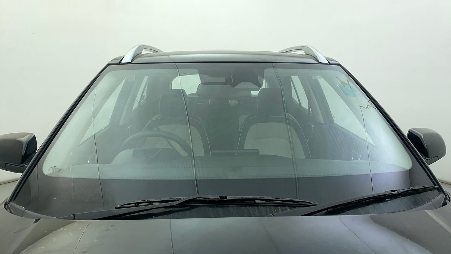 Used 2024 Hyundai Venue SX (O) 1.0 Turbo DCT Petrol Automatic exterior FRONT WINDSHIELD VIEW