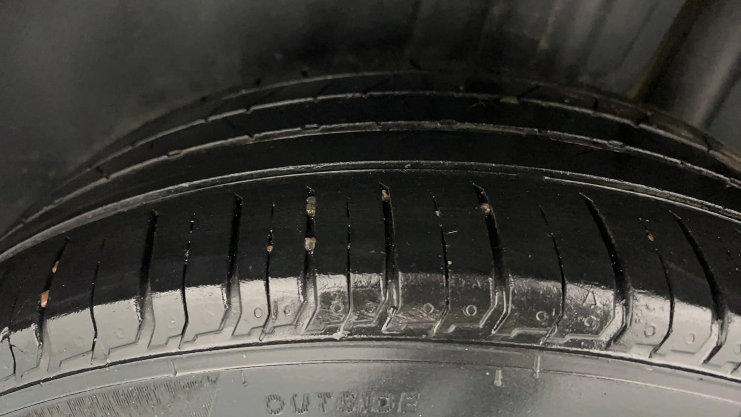 Used 2021 maruti-suzuki Vitara Brezza ZXi Petrol Manual tyres LEFT REAR TYRE TREAD VIEW