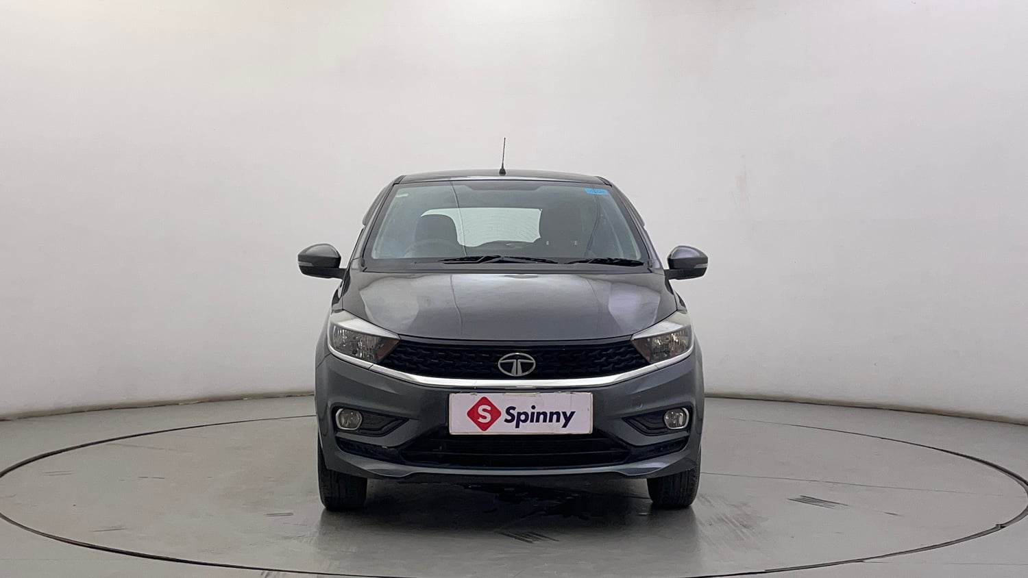Used 2021 Tata Tiago XZ Petrol Manual exterior FRONT VIEW