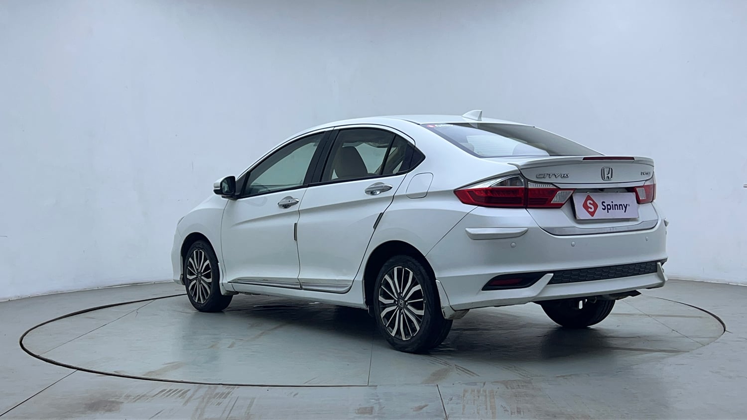 Used 2017 Honda City ZX CVT Petrol Petrol Automatic exterior LEFT REAR CORNER VIEW