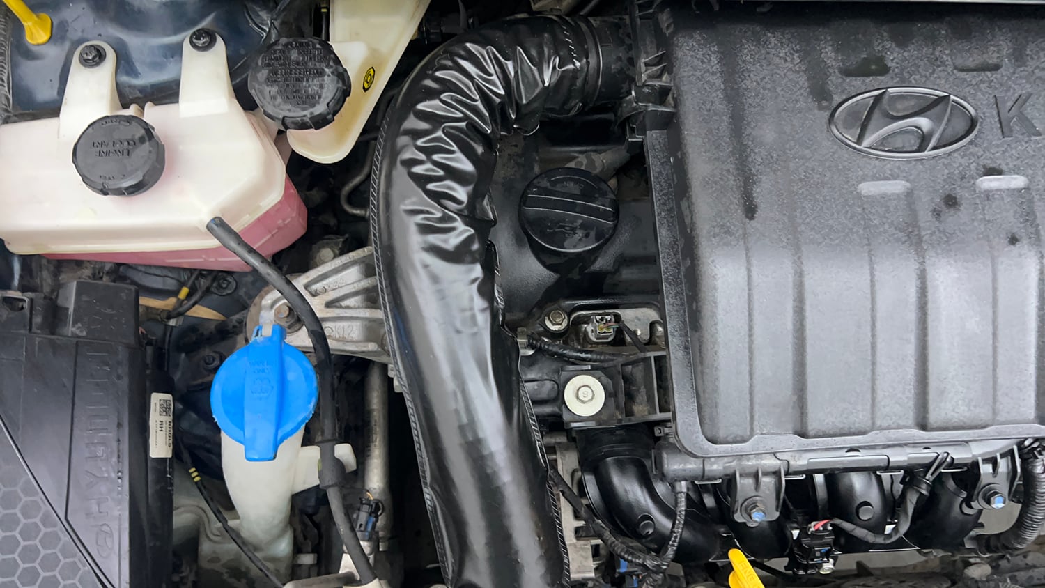 Used 2023 Hyundai Grand i10 Nios Sportz 1.2 Kappa VTVT Petrol Manual engine ENGINE RIGHT SIDE VIEW