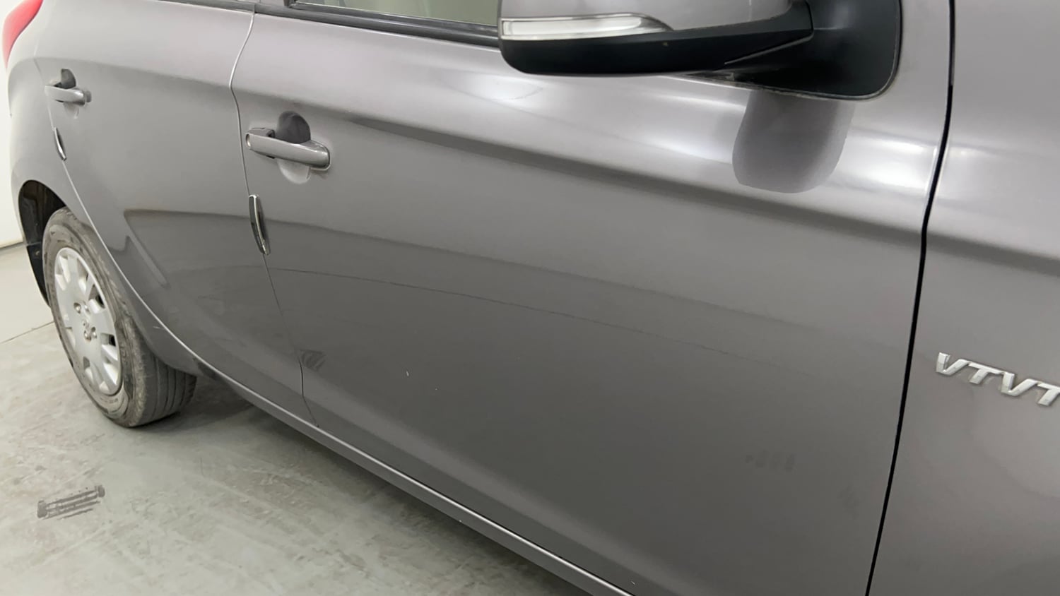 Used 2013 Hyundai i20 Magna 1.2 Petrol Manual dents MINOR DENT