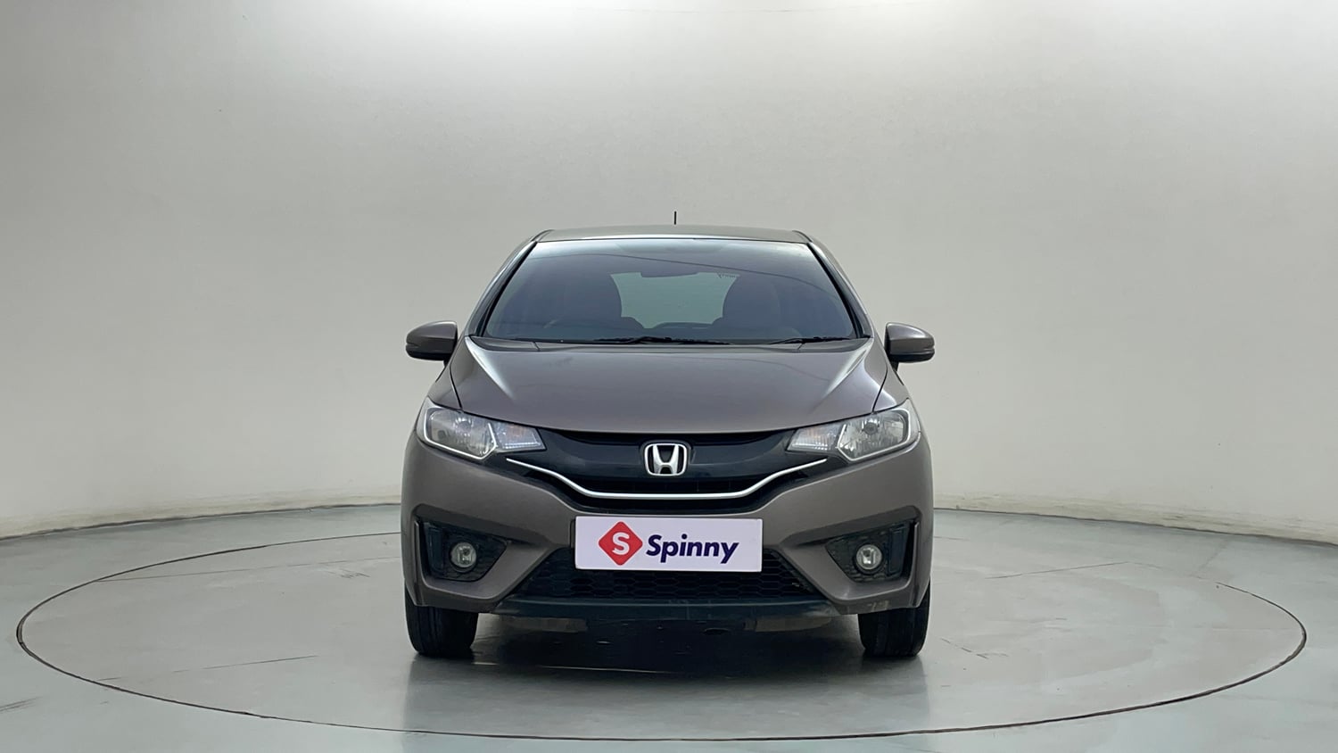 Used 2016 Honda Jazz V AT Petrol Petrol Automatic exterior FRONT VIEW